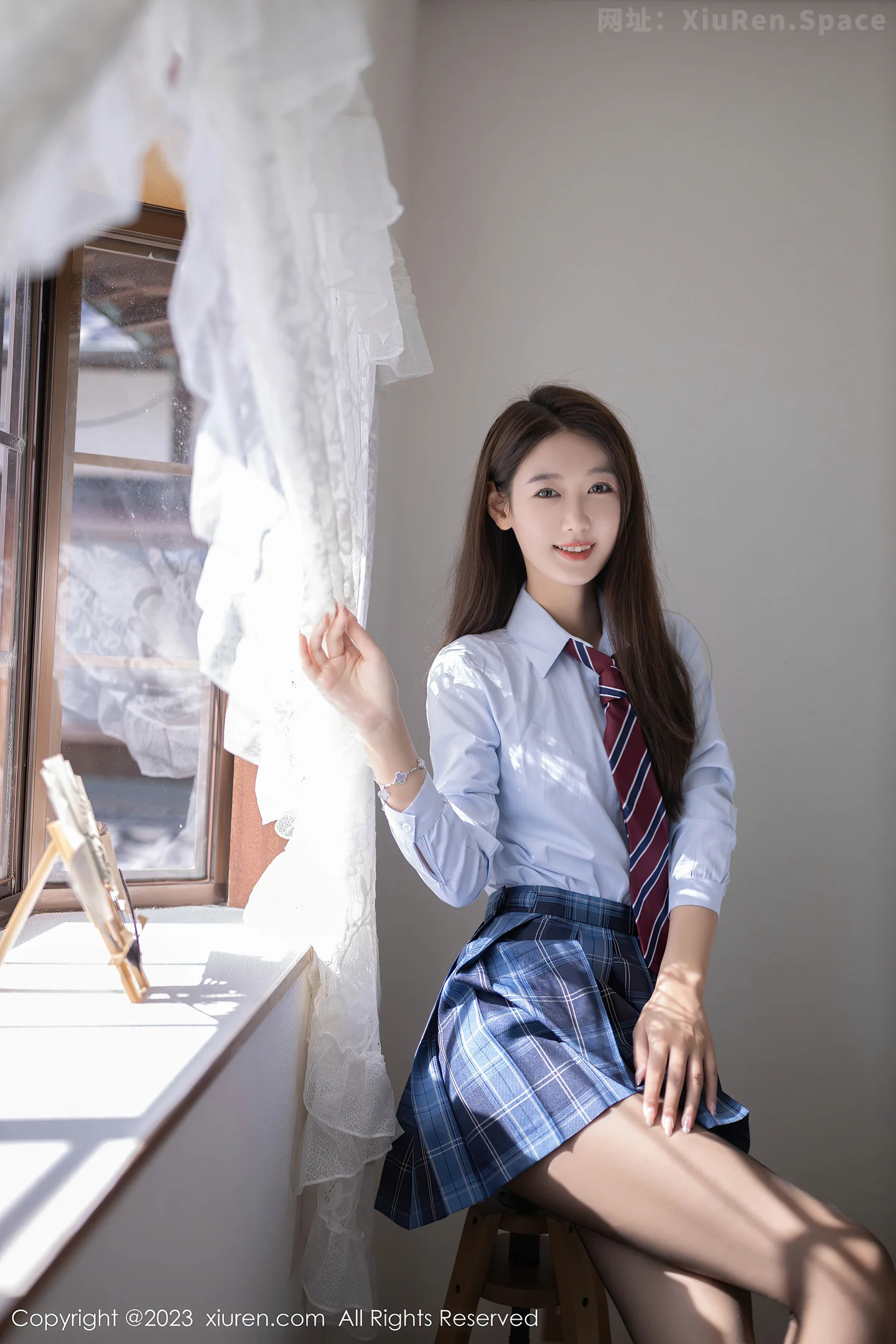 图片[3]-[XiuRen秀人网]VOL.7585 模特唐安琪性感白T配格子裙露紫色蕾丝内衣秀完美身材诱惑写真78P-秀人网官方网站